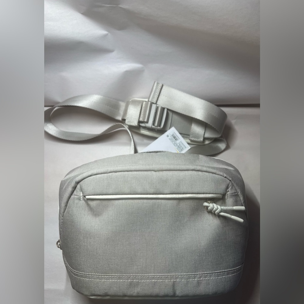 heyday Cream Camera Bag - Picture 4 of 10